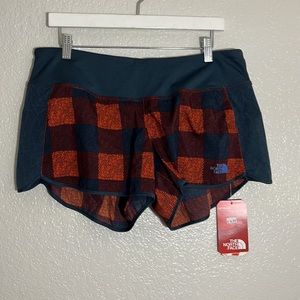 NWT The North Face Plaid Running Shorts Sz L